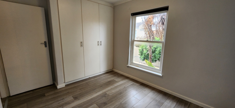 To Let 4 Bedroom Property for Rent in Bloubergrant Western Cape